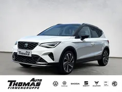 "candy" weiss Gebraucht 2023 Seat Arona FR SUV | 21.880 € (Fairer Preis)