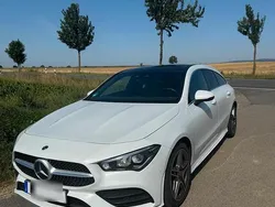 Weiß Gebraucht 2023 Mercedes CLA200 Shooting Brake AMG line Kombi | 31.500 € (Fairer Preis)