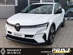 Arktisweiss Gebraucht 2023 Renault Mégane Equilibre Limousine | 21.900 € (Guter Preis)