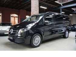 Schwarz Gebraucht 2023 Mercedes V300 Edition Van / Kleinbus | 54.800 € (Guter Preis)