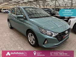 Grün Gebraucht 2023 Hyundai i20 Select Limousine | 14.880 € (Guter Preis)