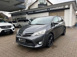 Grau Gebraucht 2014 Toyota Verso Comfort Van / Kleinbus | 13.950 € (Teuer)