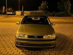 Silber Gebraucht 1994 Opel Vectra Coupé | 5.000 €