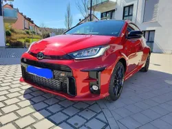 Rot Neu 2024 Toyota Yaris Coupé | 38.890 € (Fairer Preis)