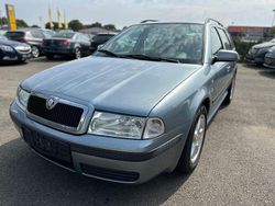 Grau Gebraucht 2003 Skoda Octavia Family Kombi | 2.499 € (Teuer)