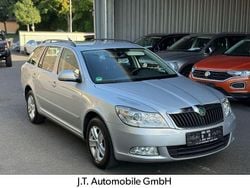 Stribrna brilliant/ brilliants Gebraucht 2012 Skoda Octavia Ambition Kombi | 6.399 € (Guter Preis)