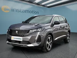 Grau Gebraucht 2023 Peugeot 5008 Allure Van / Kleinbus | 30.649 € (Fairer Preis)