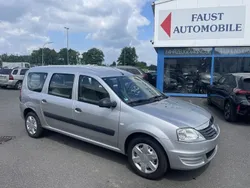 Silber Gebraucht 2011 Dacia Logan Limousine | 1.990 € (Fairer Preis)