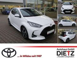 Super white 2 Gebraucht 2024 Toyota Yaris Team Kleinwagen | 24.990 € (Fairer Preis)