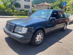 Schwarz Gebraucht 1996 Mercedes E220 Kombi | 1.799 €
