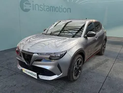 Grau Gebraucht 2024 Alfa Romeo Junior SUV | 35.699 € (Guter Preis)