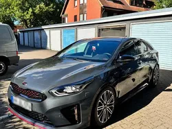 Grau Gebraucht 2021 Kia ProCeed Kleinwagen | 23.800 € (Guter Preis)