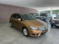 Beige Gebraucht 2012 Mercedes B180 Van / Kleinbus | 7.950 € (Etwas zu teuer)
