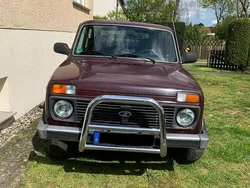 Rot Gebraucht 2011 Lada niva SUV | 4.500 € (Guter Preis)