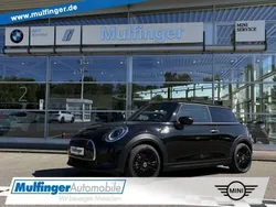 Schwarz Gebraucht 2021 Mini Cooper SE Classic Kleinwagen | 16.580 € (Fairer Preis)