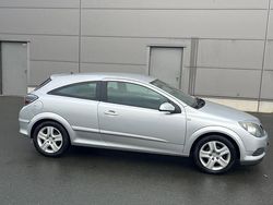 Grau Gebraucht 2008 Opel Astra GTC Coupé | 3.200 € (Fairer Preis)
