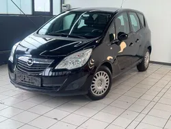 Saphirschwarz/black sapphire Gebraucht 2011 Opel Meriva Edition Van / Kleinbus | 3.990 € (Fairer Preis)