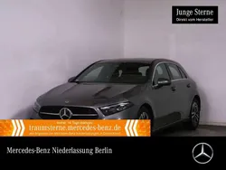 Grau Gebraucht 2024 Mercedes A180 Advanced Limousine | 27.990 € (Fairer Preis)