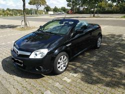 Schwarz Gebraucht 2006 Opel Tigra Cabrio | 4.900 € (Teuer)