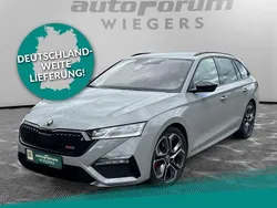 Grau Gebraucht 2021 Skoda Octavia RS Kombi | 31.781 € (Fairer Preis)