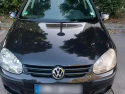 Schwarz Gebraucht 2005 VW Golf V Limousine | 2.200 € (Fairer Preis)