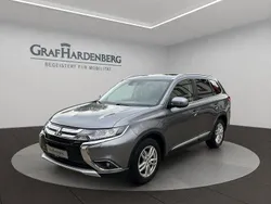 Grau Gebraucht 2018 Mitsubishi Outlander Plus SUV | 23.444 € (Fairer Preis)