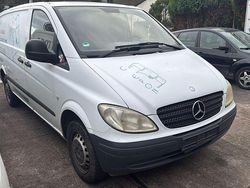 Weiß Gebraucht 2009 Mercedes Vito Van | 3.999 € (Guter Preis)
