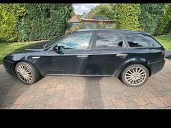 Schwarz Gebraucht 2006 Alfa Romeo 159 Kombi | 2.190 € (Fairer Preis)