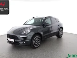 Grau (metallic) Gebraucht 2018 Porsche Macan SUV | 39.880 € (Fairer Preis)