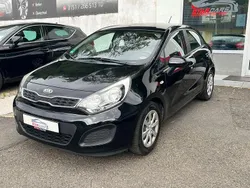 Schwarz Gebraucht 2014 Kia Rio Edition 7 Limousine | 5.600 € (Fairer Preis)