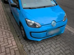 Blau Gebraucht 2015 VW up! Kleinwagen | 4.250 € (Fairer Preis)