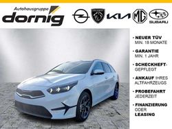 Deluxe weiss metallic Gebraucht 2024 Kia Ceed Sportswagon Platinum Kombi | 29.990 € (Teuer)