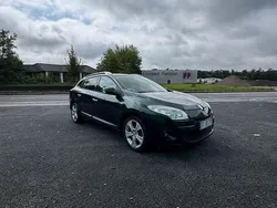 Grün Gebraucht 2009 Renault Mégane GrandTour Kombi | 4.200 € (Fairer Preis)