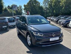 Delfingrau metallic Gebraucht 2021 VW Tiguan Elegance SUV | 30.994 € (Fairer Preis)