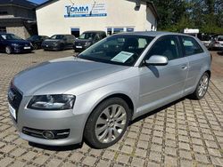 Silber Gebraucht 2012 Audi A3 Attraction Limousine | 3.890 € (Teuer)