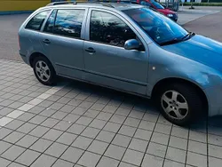Silber Gebraucht 2003 Skoda Fabia Kombi | 2.100 € (Etwas zu teuer)