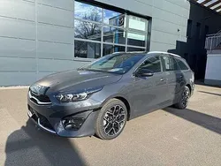 Grün Neu 2025 Kia Ceed Sportswagon GT-Line Kombi | 33.190 € (Fairer Preis)