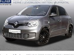 Grau Gebraucht 2024 Renault Twingo Urban Night Kleinwagen | 15.888 € (Etwas zu teuer)