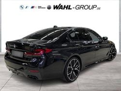 Schwarz metallic Gebraucht 2023 BMW M550 Limousine | 61.130 € (Etwas zu teuer)