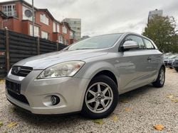 Silber Gebraucht 2009 Kia ProCeed LX Kleinwagen | 2.750 € (Fairer Preis)