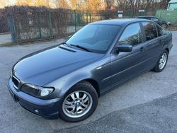 Blau Gebraucht 2002 BMW 318 Sport Line Limousine | 2.999 € (Guter Preis)