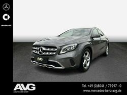 Grau Gebraucht 2018 Mercedes GLA200 Urban SUV | 20.900 € (Fairer Preis)