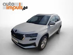 Moonwhite (2y2y) (metallic) Gebraucht 2024 Skoda Karoq Selection SUV | 29.989 € (Guter Preis)