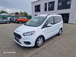 Weiß Gebraucht 2020 Ford Tourneo Courier Trend Van / Kleinbus | 6.490 € (Teuer)