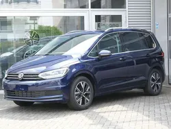 Atlantik blau metallic Neu 2025 VW Touran Edition Van / Kleinbus | 35.950 €