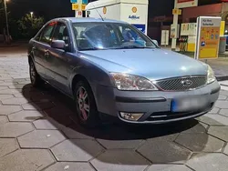 Blau Gebraucht 2005 Ford Mondeo Ghia Limousine | 2.299 € (Fairer Preis)
