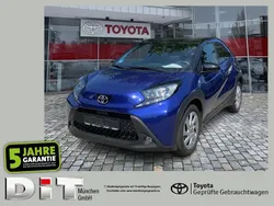 Juniper blue (8y8)/ black mica Gebraucht 2022 Toyota Matrix Pulse Kleinwagen | 15.490 €