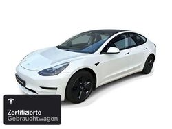 Weiß Gebraucht 2021 Tesla Model 3 Long Range AWD Limousine | 33.400 € (Teuer)