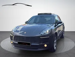 Grau Gebraucht 2017 Porsche Macan Basis SUV | 25.900 € (Etwas zu teuer)