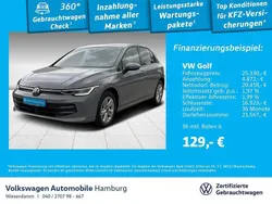Mondsteingrau Gebraucht 2024 VW Golf VIII Life Limousine | 25.330 € (Fairer Preis)
